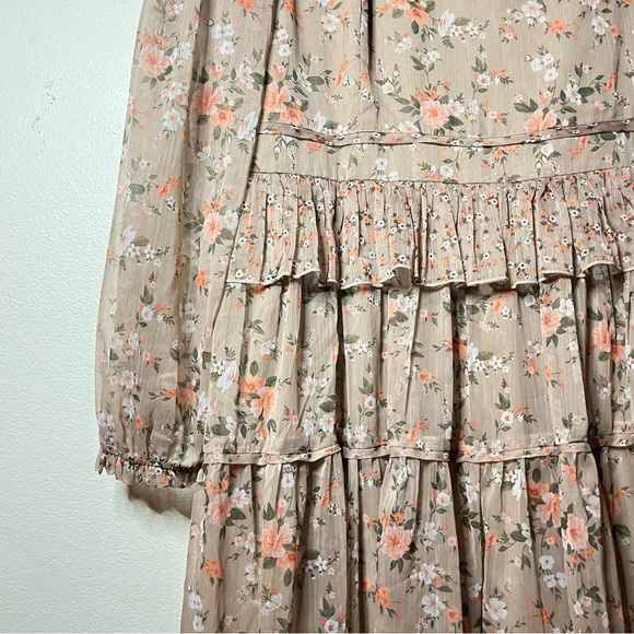 Ivy City Tiered Floral Maxi Dress - Picture 5 of 14